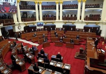 Crisis constitucional en el Perú: Tres Presidentes en siete días