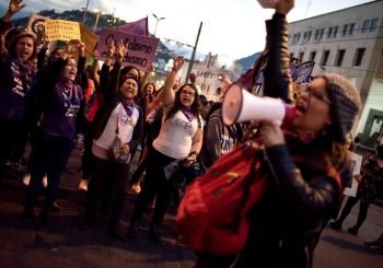 El machismo en contra de las mujeres en la primera línea de defensa de los derechos humanos y las redes como respuesta